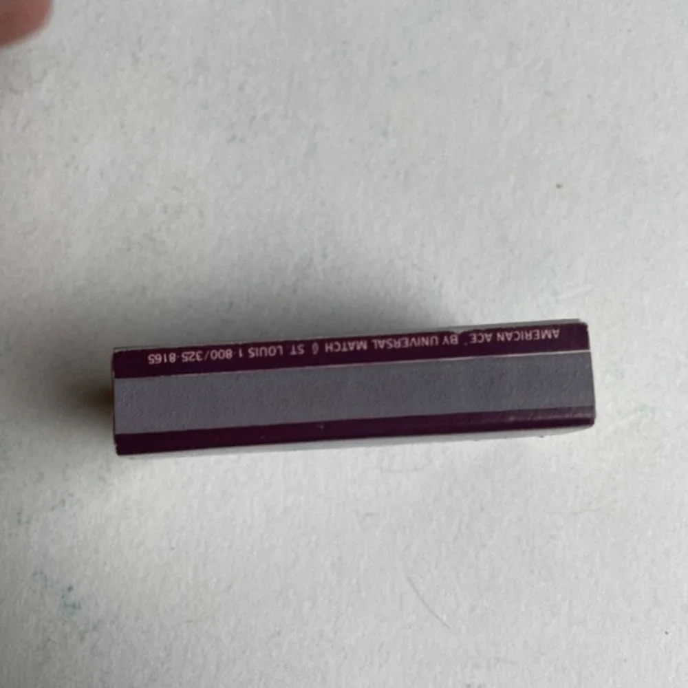 1995 Quenelles Matchbook DesbMoines Marriott‎ Iowa Skywalk Lounge